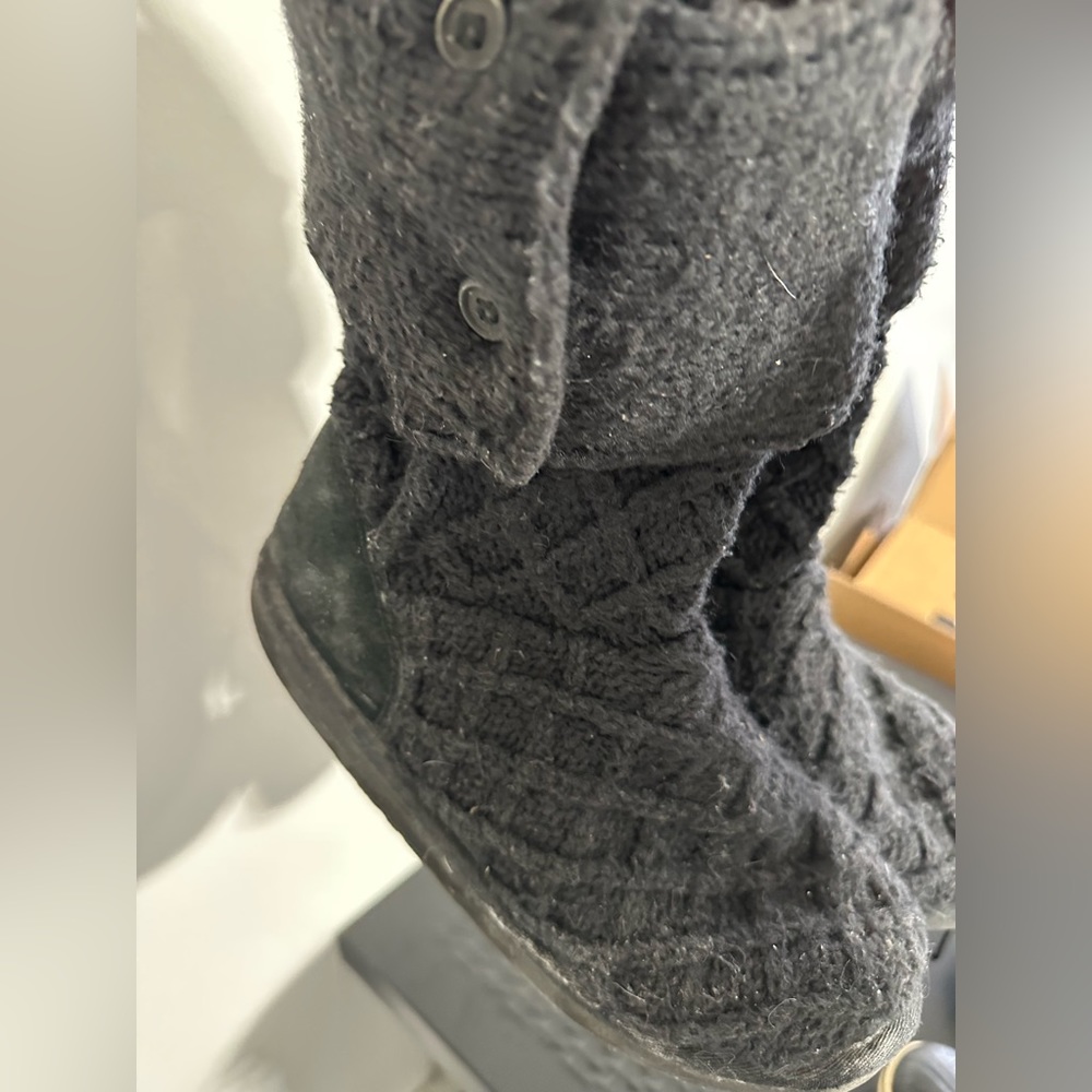 Women's Black Uggs